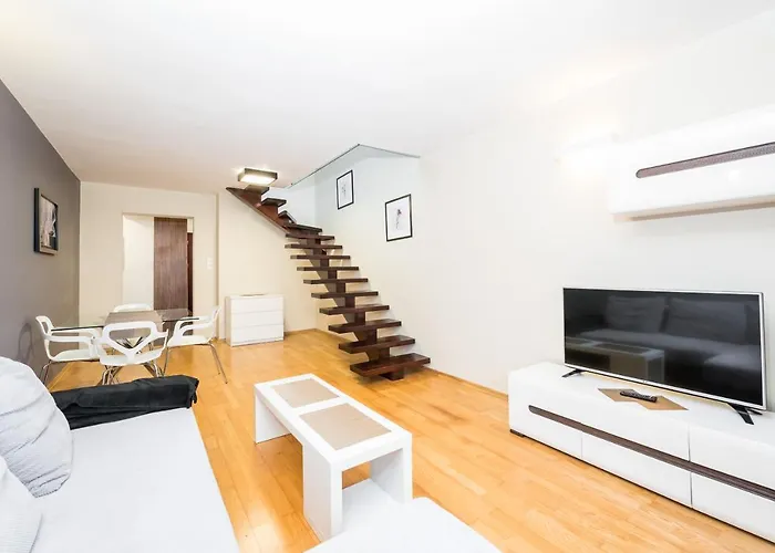 Radziwillowska Old Town Deluxe Apartment Wawelofts
